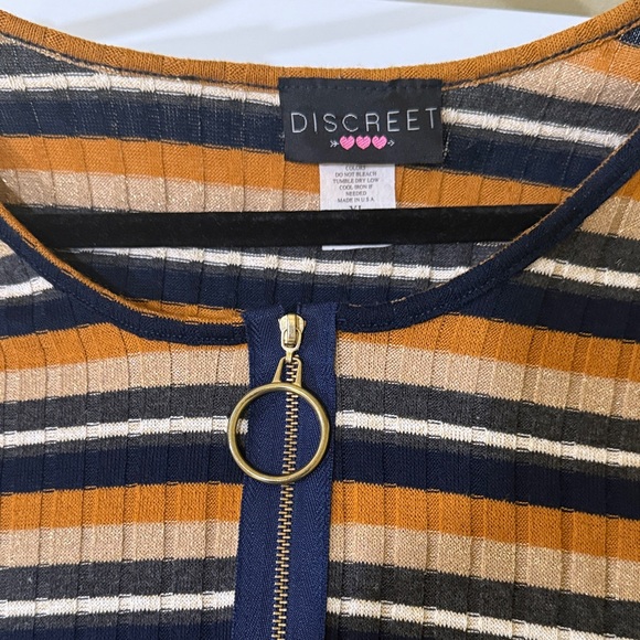 Discreet Women's Long Sleeve Crop Striped Top -Women’s cropped blouse XL Stretch - Picture 6 of 8